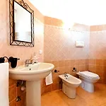 Two Bedroom With Swimming Pool Apartamento