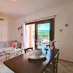 Two Bedroom With Swimming Pool Apartamento *